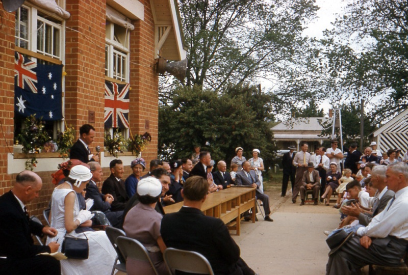 Back to Violet Town School 1949 Violet Town Photograph Gallery